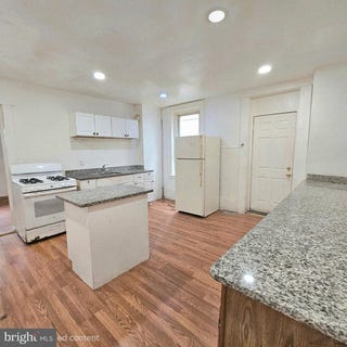 /international/us/103-pearl-street-norristown-pa-110105320306/