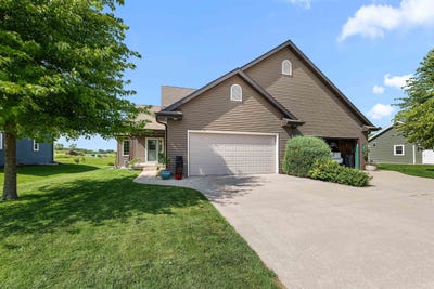 /international/us/322-blackbird-street-north-fond-du-lac-wi-110100924589/