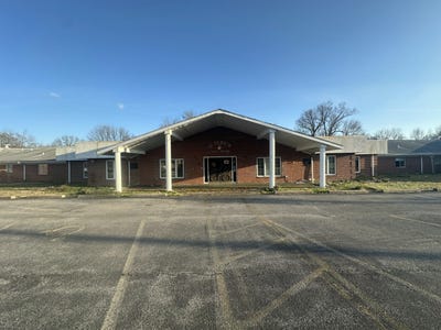 /international/us/3100-clay-street-paducah-ky-110095837128/