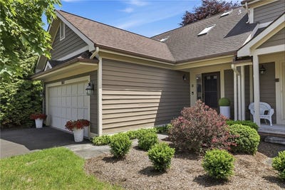/international/us/1017-hillsboro-cove-circle-webster-ny-110108361832/