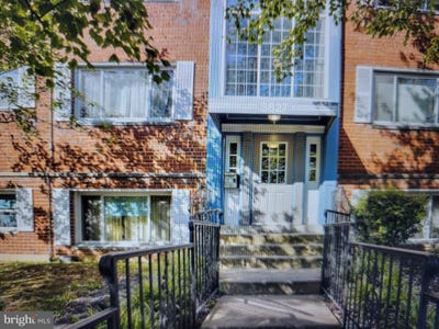 /international/us/3827-hamilton-street-hyattsville-md-110105389478/