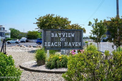 /international/us/310-s-west-avenue-beach-haven-nj-110100380378/
