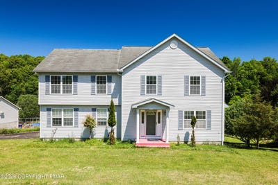 /international/us/302-rustic-drive-east-stroudsburg-pa-110108608805/