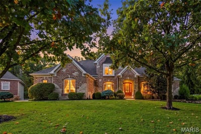 /international/us/112-castlewood-estates-drive-o-fallon-mo-110120720598/