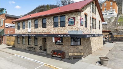 /international/us/201-n-main-street-alma-wi-110107514334/