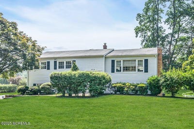 /international/us/509-newman-springs-road-lincroft-nj-110099997354/
