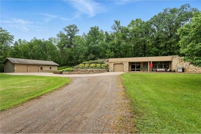 /international/us/2454-230th-avenue-whited-twp-mn-110100252103/