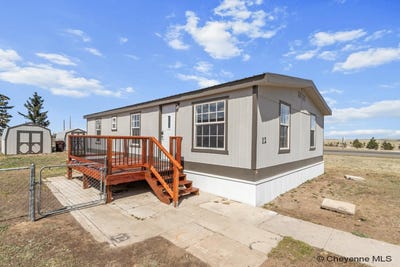 /international/us/12-s-fork-rd-cheyenne-wy-110107988074/
