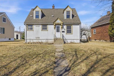 /international/us/709-michigan-street-hibbing-mn-110106763215/