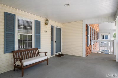 /international/us/208-waterside-drive-wildwood-mo-110098961322/