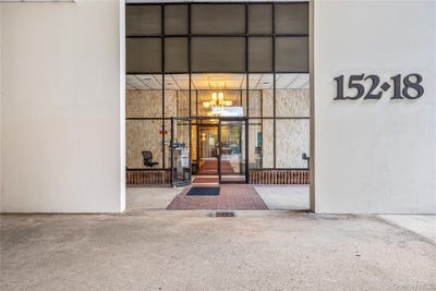 /international/us/152-18-union-turnpike-flushing-ny-110105398063/