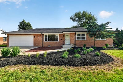 /international/us/7917-w-111th-street-palos-hills-il-110120015434/