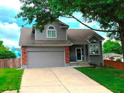 /international/us/4301-nw-cortland-drive-blue-springs-mo-110108440381/