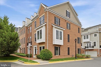 /international/us/402-haupt-sq-se-leesburg-va-110108072759/