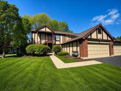 /international/us/384-sandhurst-circle-glen-ellyn-il-110107966057/