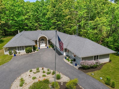 /international/us/5389-ridge-road-pentwater-mi-110108477304/