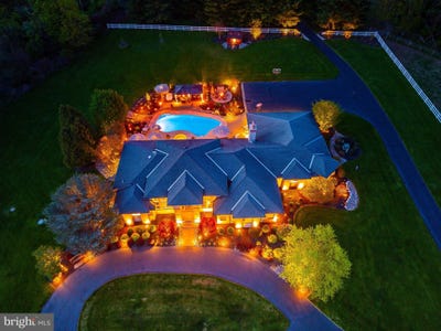 /international/us/127-fairhill-school-road-hilltown-pa-110107824895/