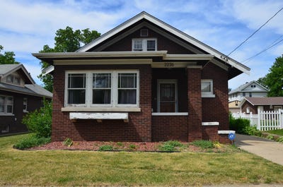 /international/us/2236-17th-avenue-rockford-il-110108394197/