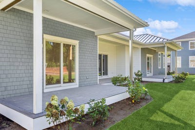 /international/us/19-montauk-highway-westhampton-ny-110094345521/