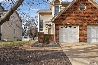 /international/us/16250-lea-oak-court-chesterfield-mn-110105731607/
