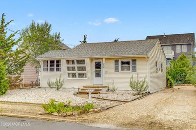 /international/us/224-eisenhower-avenue-ortley-beach-nj-110108227835/