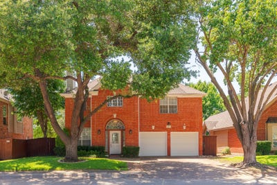 /international/us/14617-woodshadow-lane-addison-tx-110119379023/