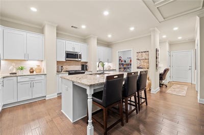/international/us/84-cedarcrest-village-lane-acworth-ga-110099851180/