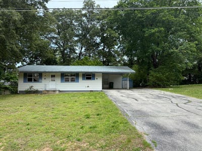 /international/us/701-s-9th-street-thayer-mo-110108337232/