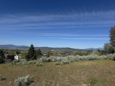 /international/us/5821-havencrest-drive-klamath-falls-or-110098421184/