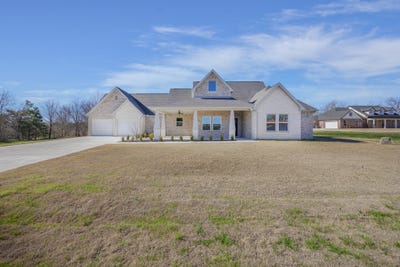 /international/us/2378-county-road-1112-farmersville-tx-110105365027/