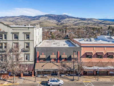 /international/us/275-e-main-street-ashland-or-110106231288/