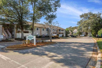 /international/us/7171-n-9th-ave-pensacola-fl-110105835025/