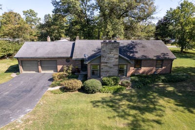 /international/us/1104-s-maple-st-olney-il-110109399748/