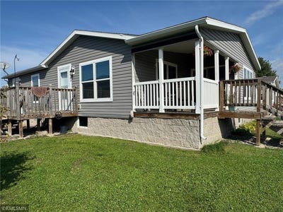 /international/us/10118-benjamin-drive-pokegama-twp-mn-110102761506/