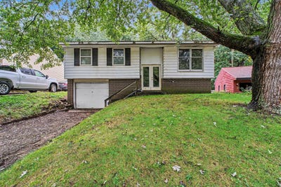 /international/us/138-memorial-drive-michigan-city-in-110110404279/
