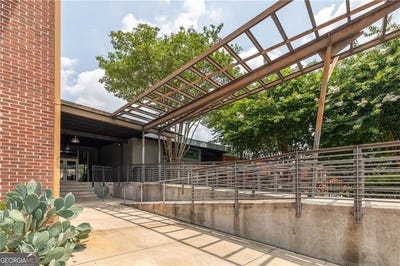 /international/us/174-chester-avenue-se-atlanta-ga-110109114708/
