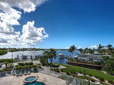 /international/us/516-tamiami-trail-s-nokomis-fl-110100354729/