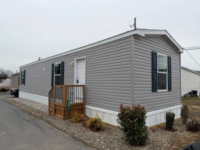 /international/us/5200-freemansburg-avenue-easton-pa-110102492045/