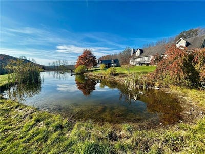 /international/us/1035-schofield-road-deposit-ny-110108710790/