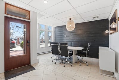 /international/us/57-main-st-amesbury-ma-110107441463/