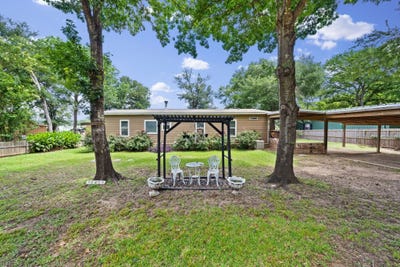 /international/us/18390-pine-drive-eustace-tx-110108546278/
