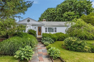 /international/us/963-hartford-avenue-johnston-ri-110108882377/