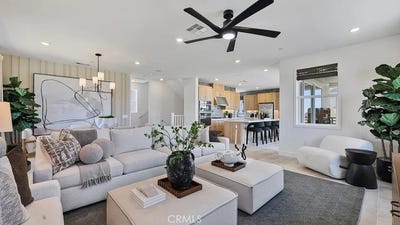 /international/us/27524-grand-fir-way-valencia-ca-110106339146/