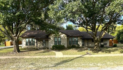 /international/us/604-harrel-avenue-bynum-tx-110108658726/