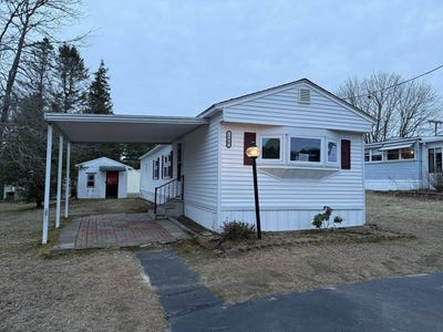/international/us/281-chauncey-walker-st-belchertown-ma-110105276189/