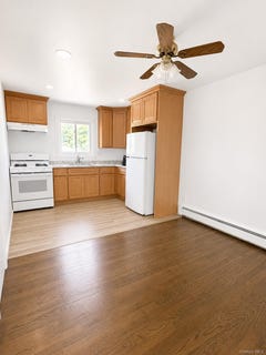 /international/us/639-wellwood-avenue-lindenhurst-ny-110109025458/