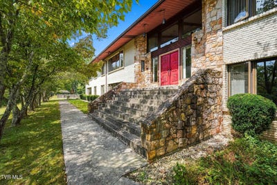 /international/us/780-cecil-street-pennington-gap-va-110120579497/