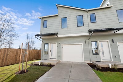 /international/us/2024-sunset-drive-medford-or-110107288881/