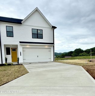 /international/us/8710-chapman-trace-way-knoxville-tn-110101328428/