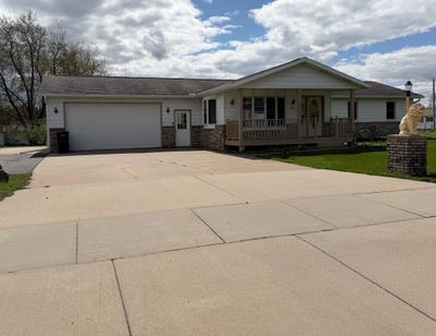 /international/us/3028-popp-avenue-marshfield-wi-110107695387/